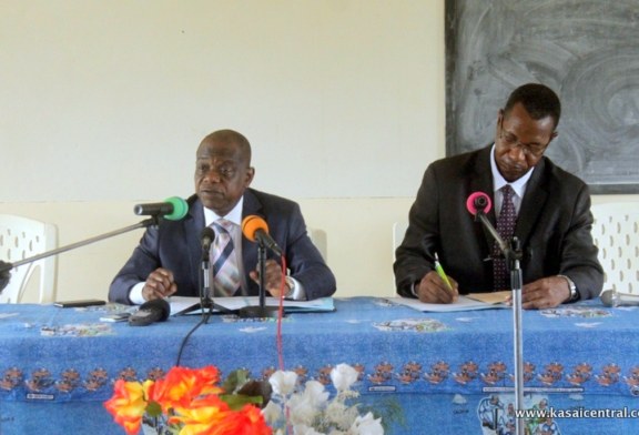 Colloque scientifique de l’UKA, Alex Kande donne sa vision du développement